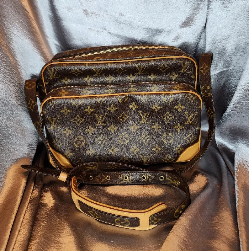 Louis Vuitton Monogram Nil