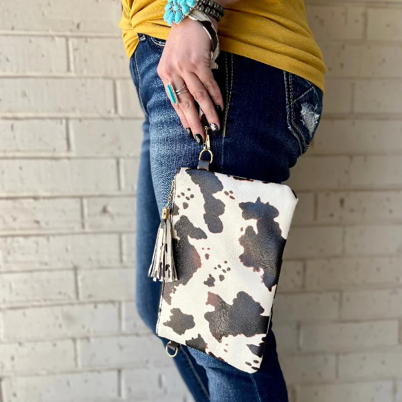 Arlington Cow Wristlet