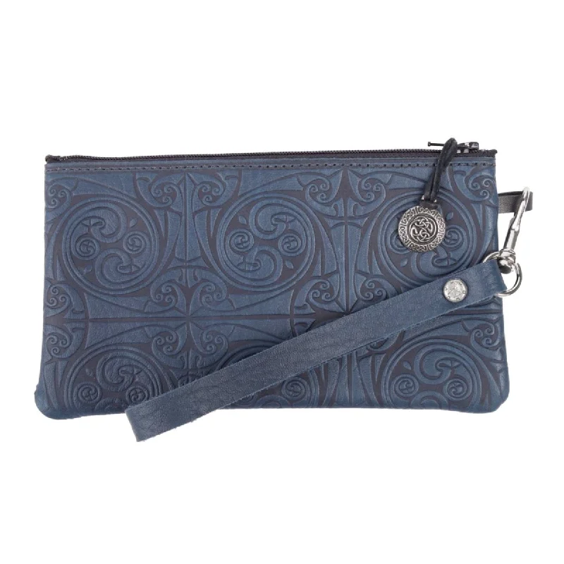 Wristlet, Triskelion Knot